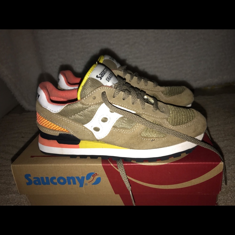 Saucony Shadow sneakers